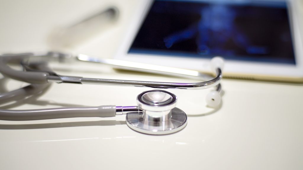 Désert médicaux : l’importance de se former pour aider les soignants car manque de personnel